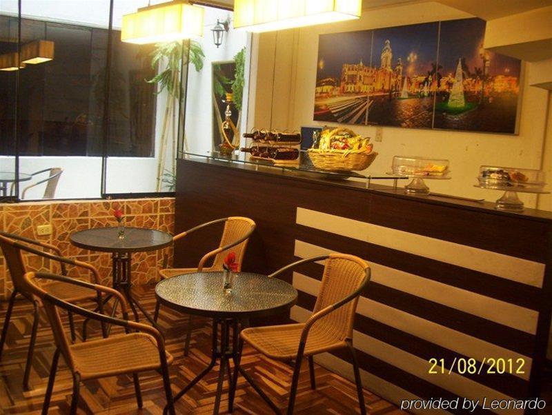 Casahotel Jockey Plaza Mall リマ レストラン 写真